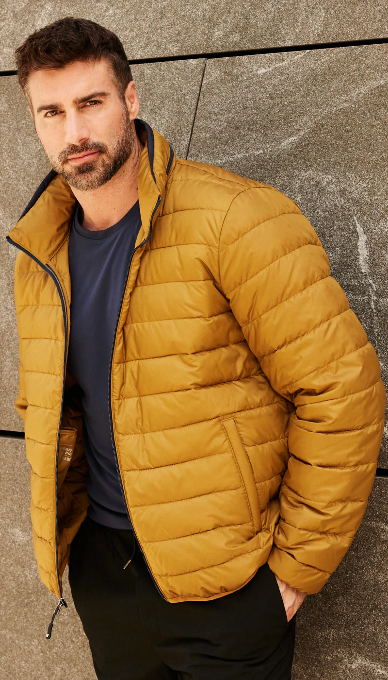 PILLOW PAC PUFFER JACKET - MUSTARD - Image 14